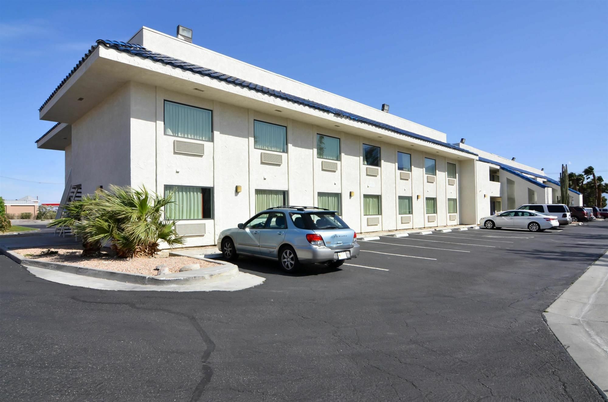 Motel 6-North Palm Springs, Ca - North Exterior foto