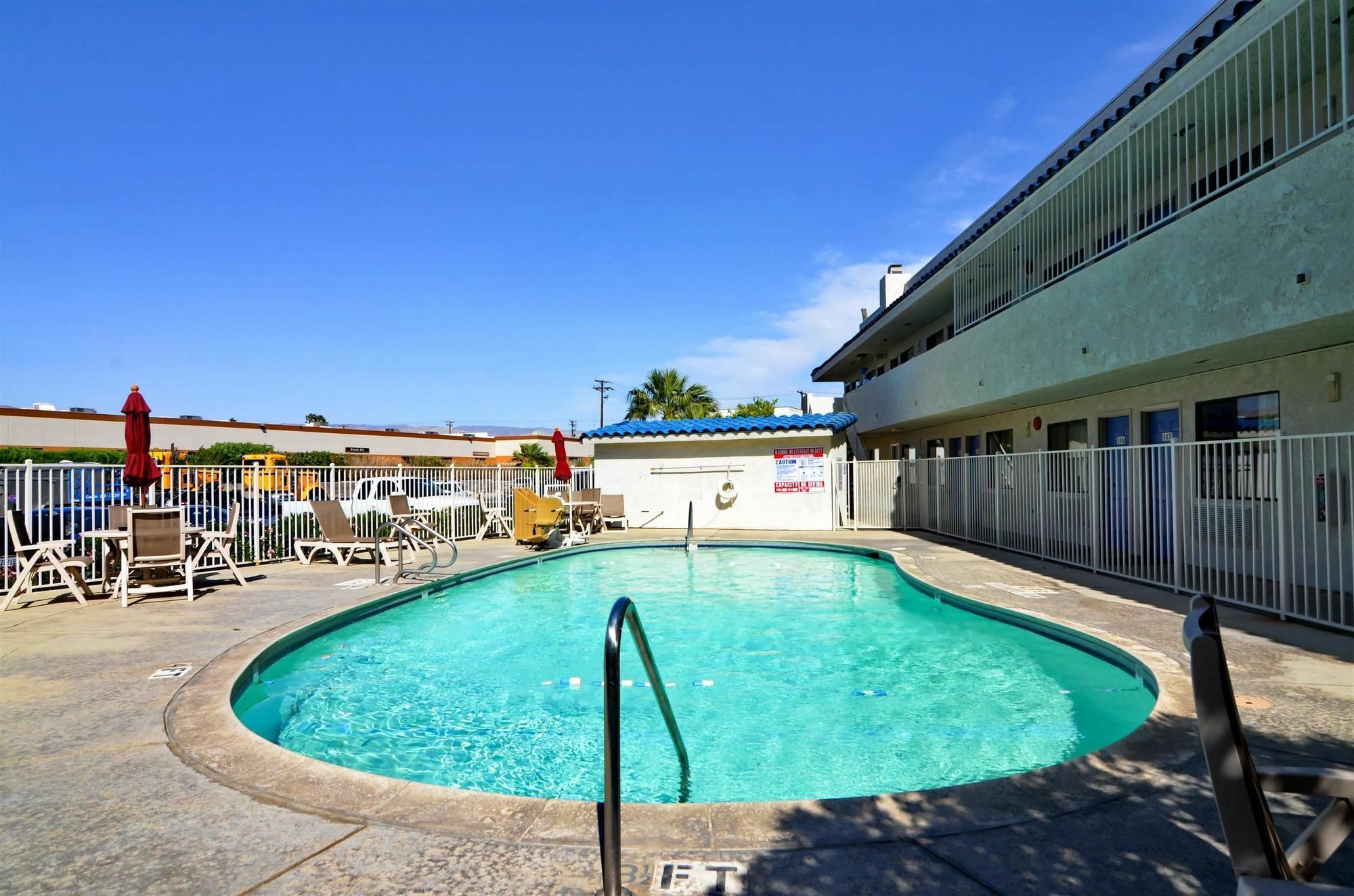 Motel 6-North Palm Springs, Ca - North Exterior foto